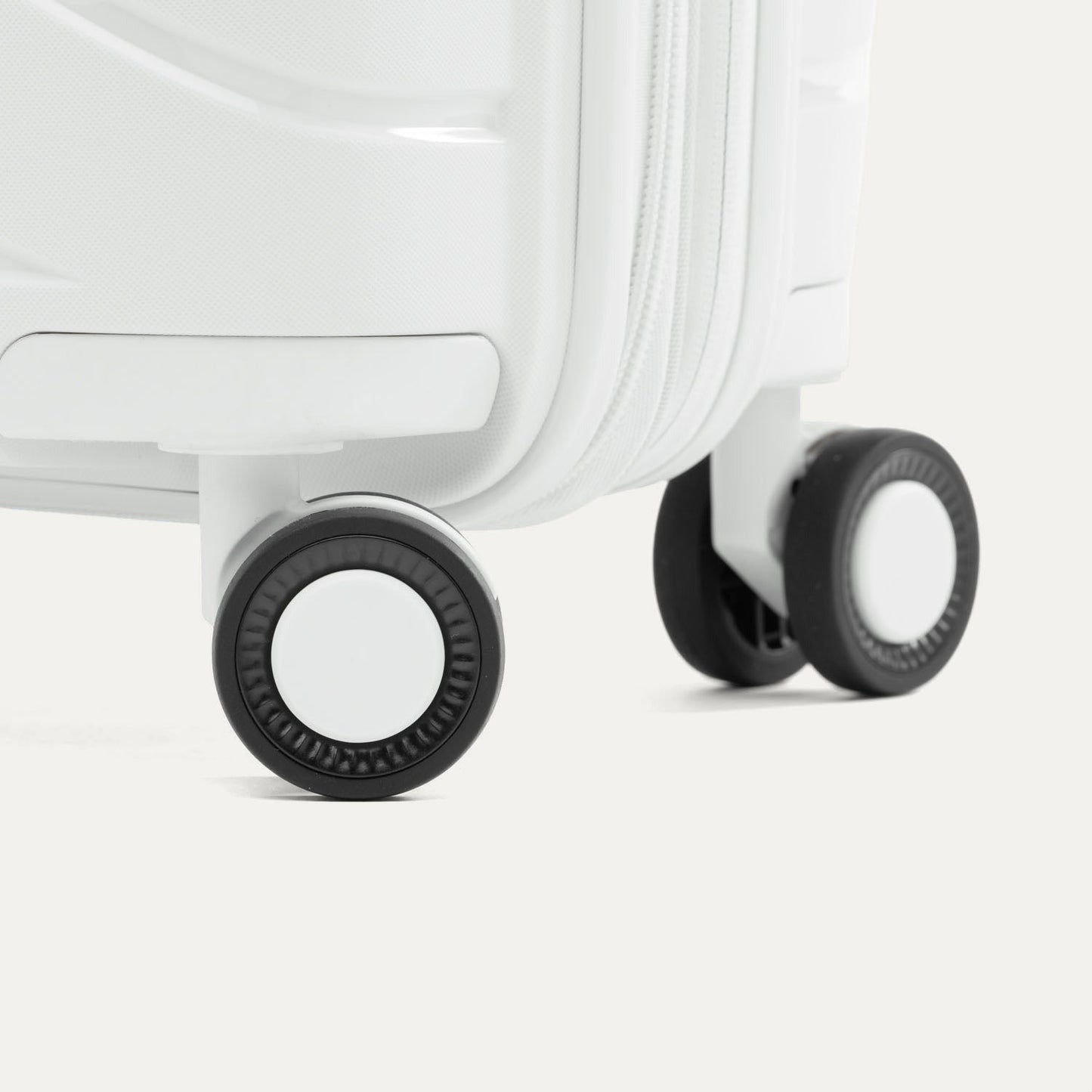 Atlantic® Carry-On / Medium Check-In Hardside Set