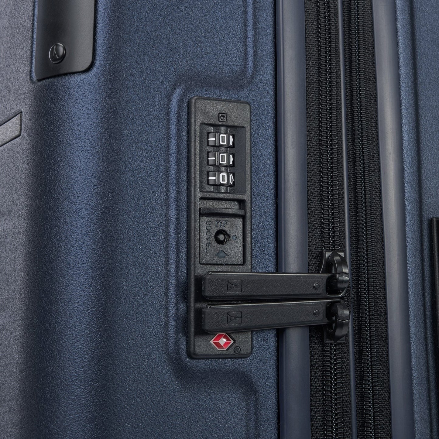 Platinum® Elite Medium Check-In Hardside Spinner