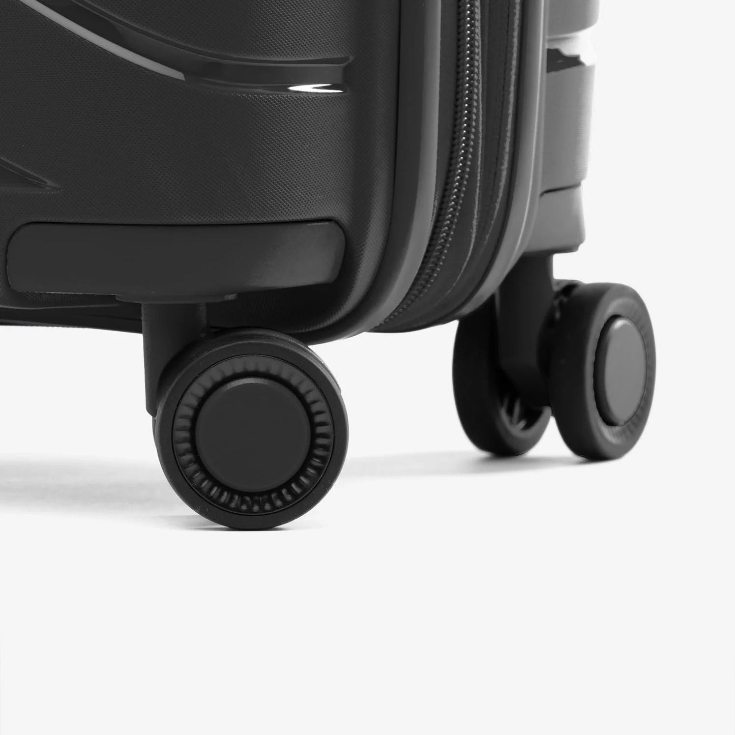Atlantic® Carry-On / Medium Check-In Hardside Set
