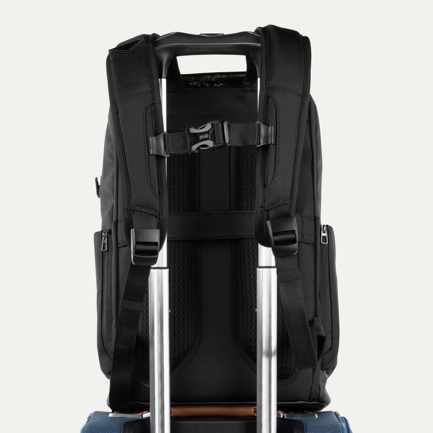 CrewTM Executive ChoiceTM 3 Medium Top Load Backpack