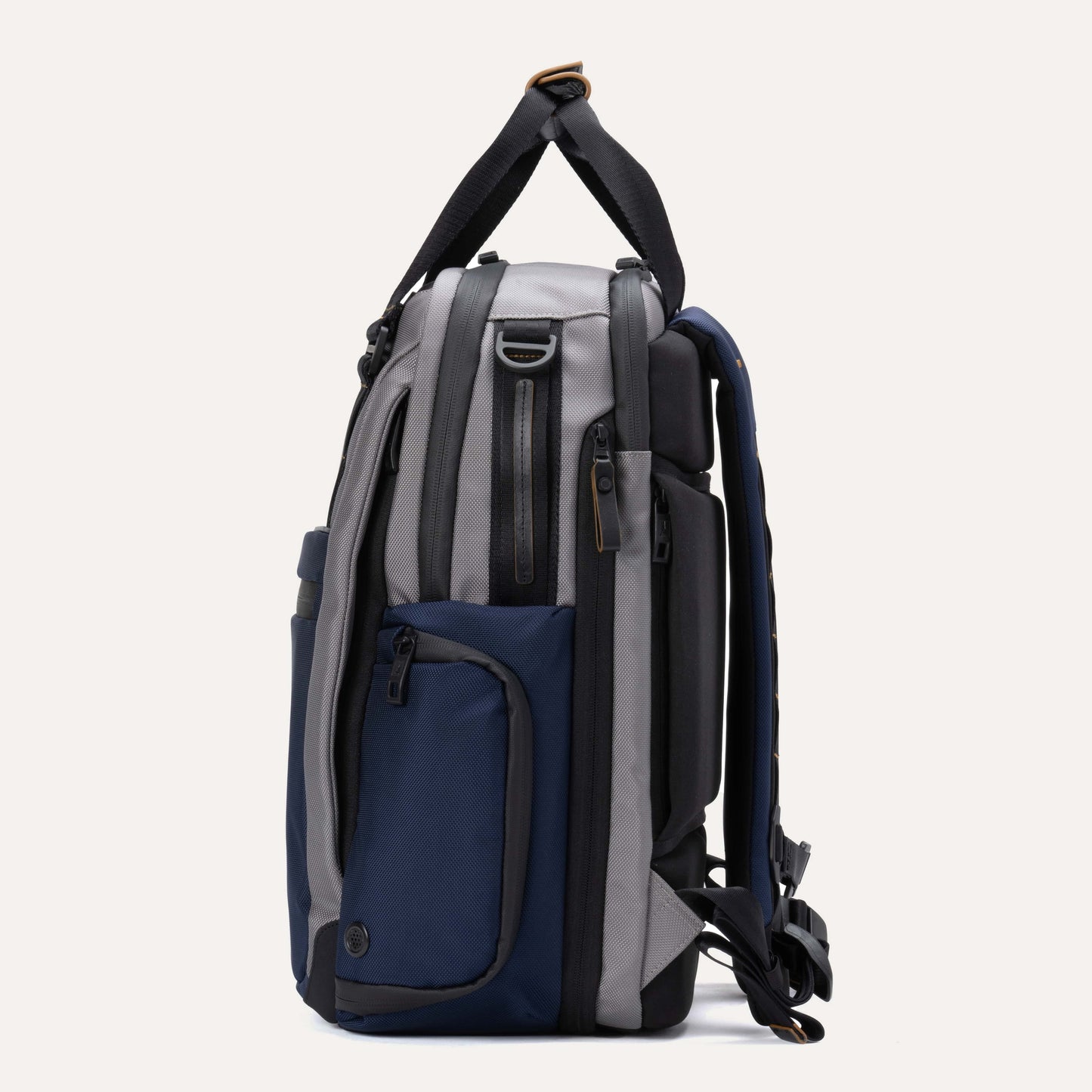 AltitudeTM Medium Expandable Laptop Backpack 25-30L