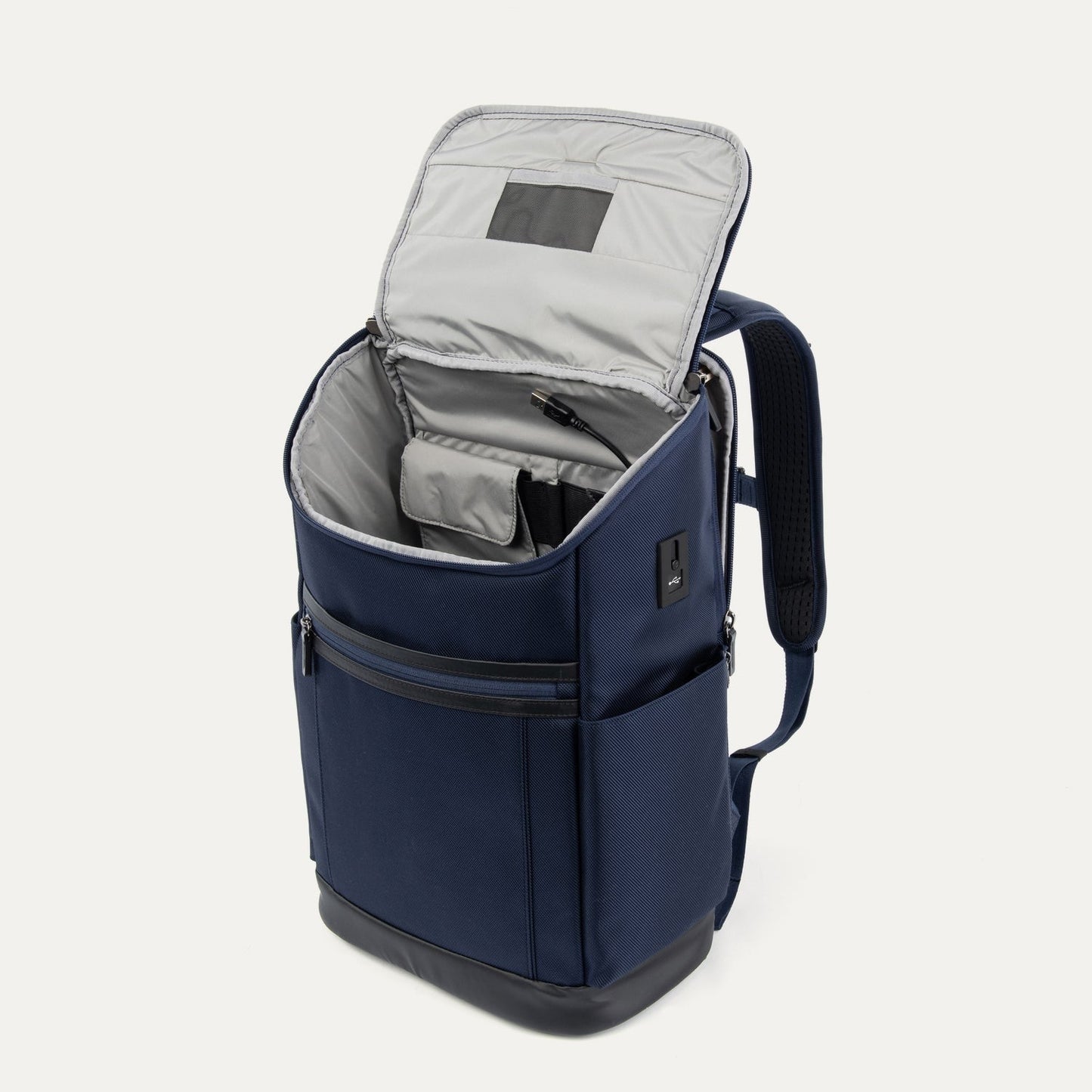 CrewTM Executive ChoiceTM 3 Medium Top Load Backpack