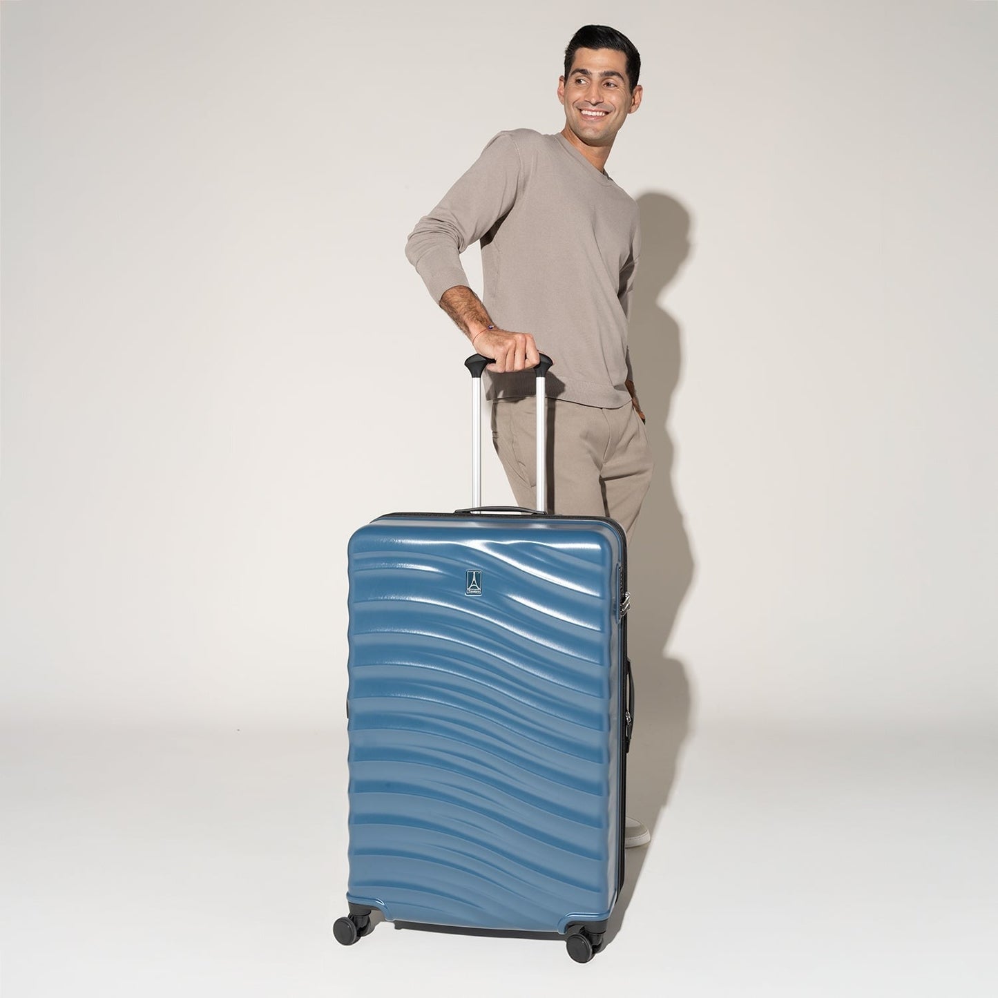 Maxlite® Air V2 Large Check-In Hardside Spinner