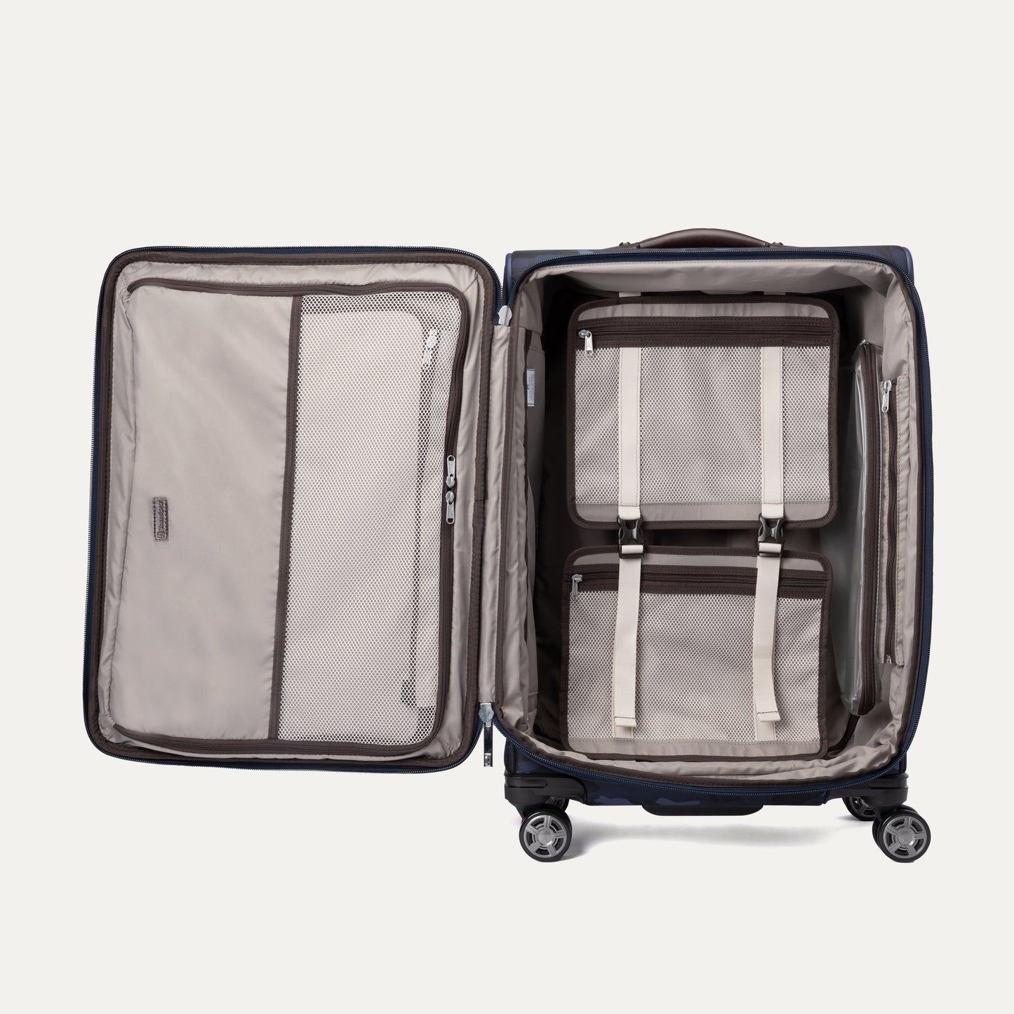On the Move - Platinum® Elite Weekender Bag / Medium Check-In Set