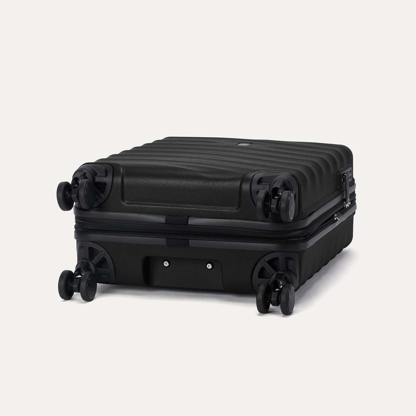 Maxlite® Air V2 International Carry-On Hardside Spinner