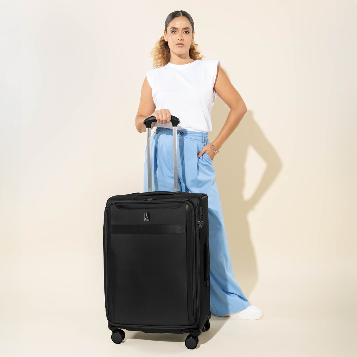 Versapack+ Medium Check-in Spinner / Travelpro® AltitudeTM Large Backpack Set