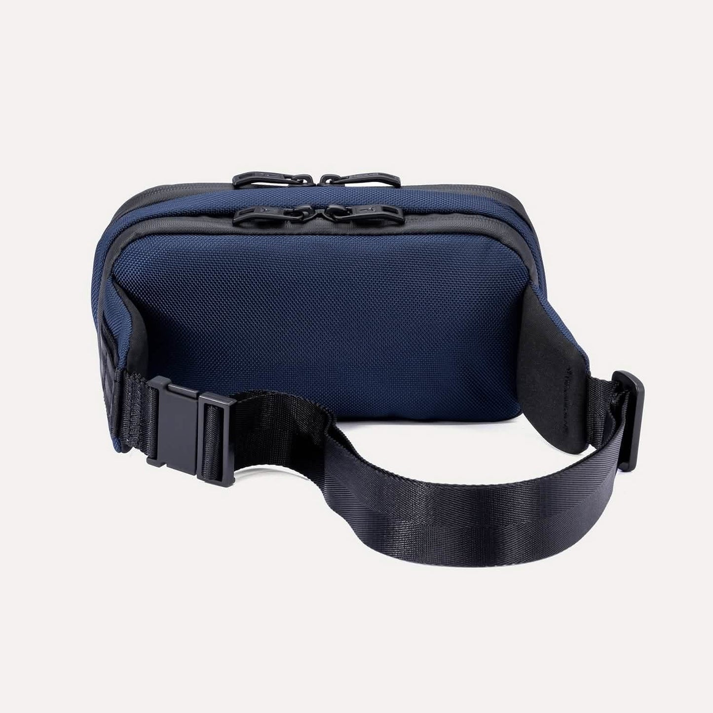 AltitudeTM Sling 2L