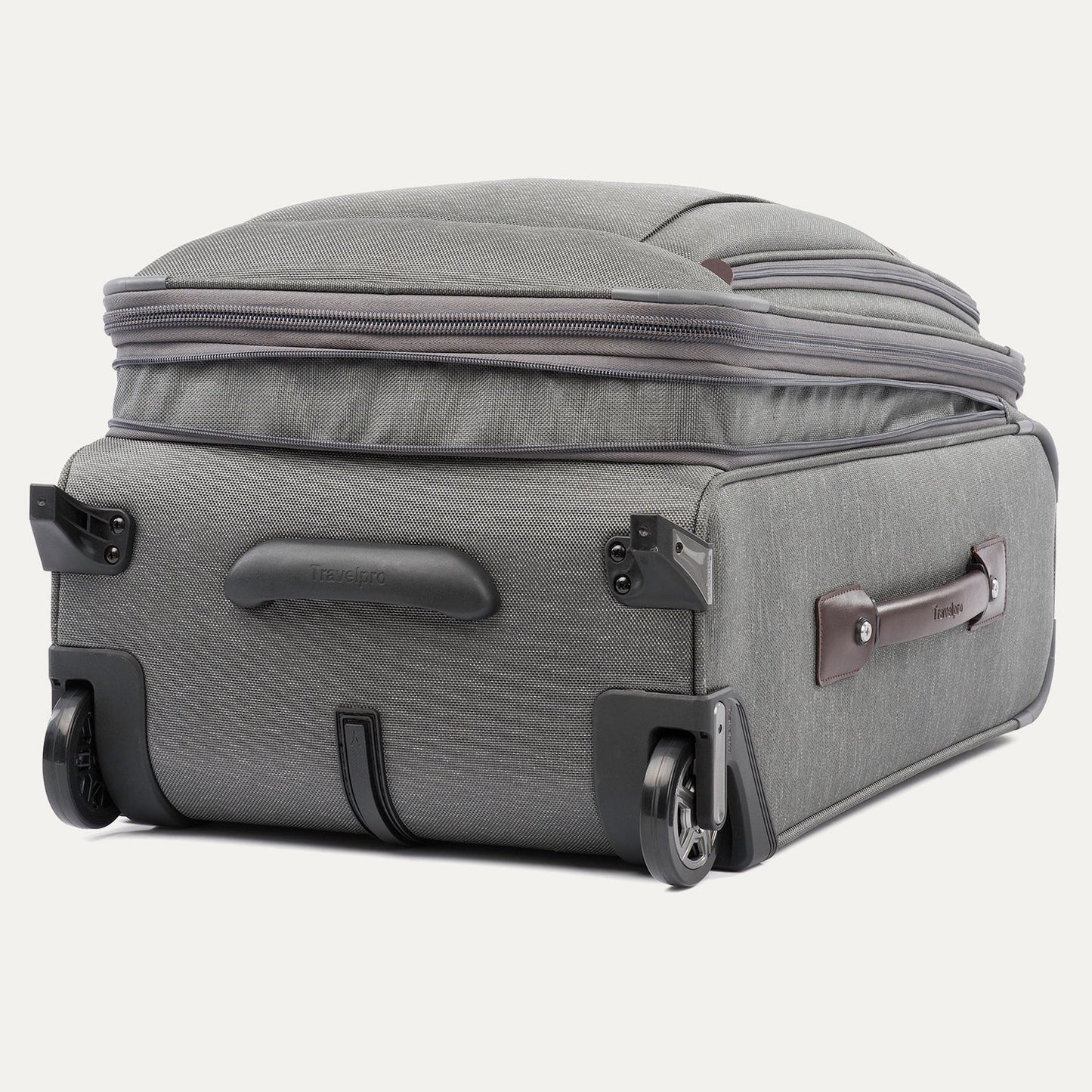 Platinum® Elite Carry-On Rollaboard/ Business Backpack Set