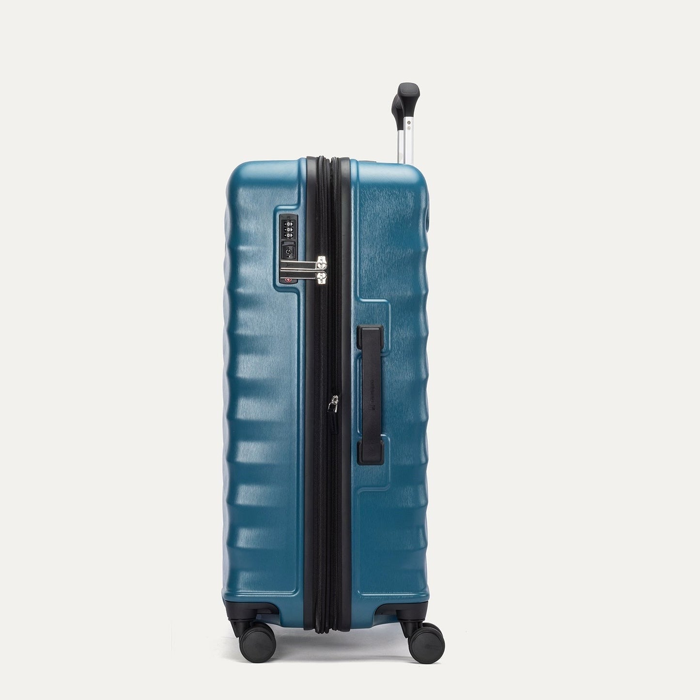 Maxlite® Air V2 Medium Check-In Hardside Spinner