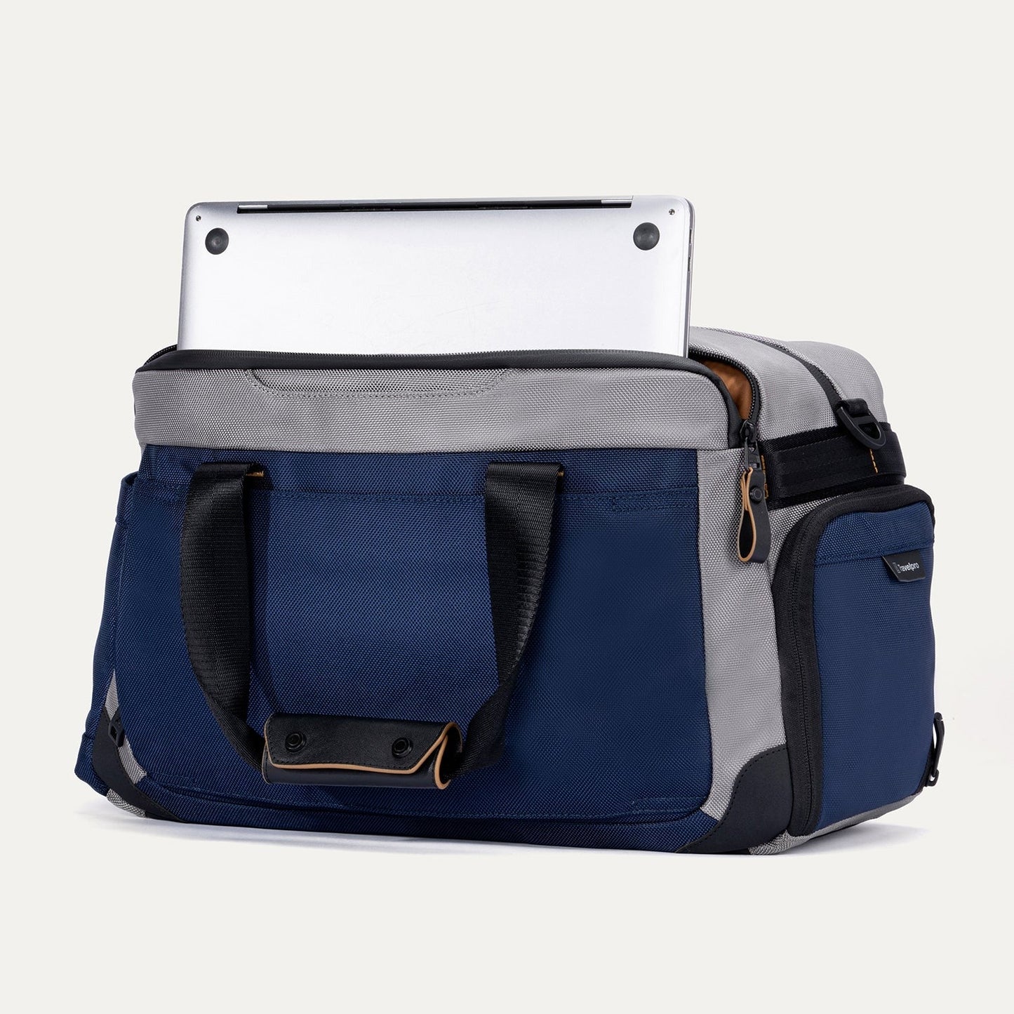 AltitudeTM Day-to-Day Duffel