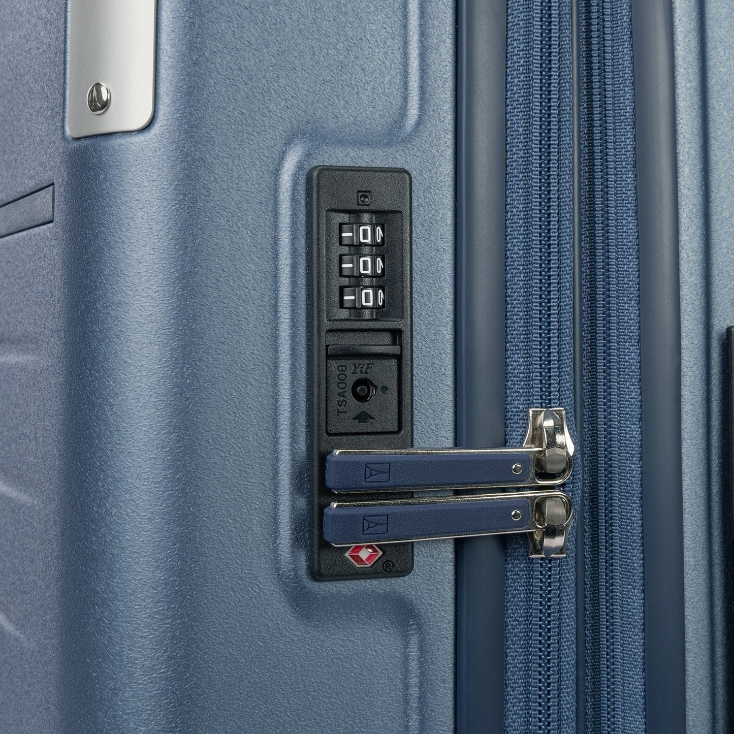Platinum® Elite Medium Check-In Hardside Spinner